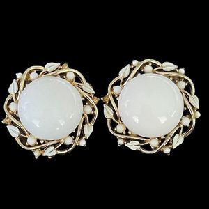 Vintage Coro Large White Cabochon Clip On Earrings